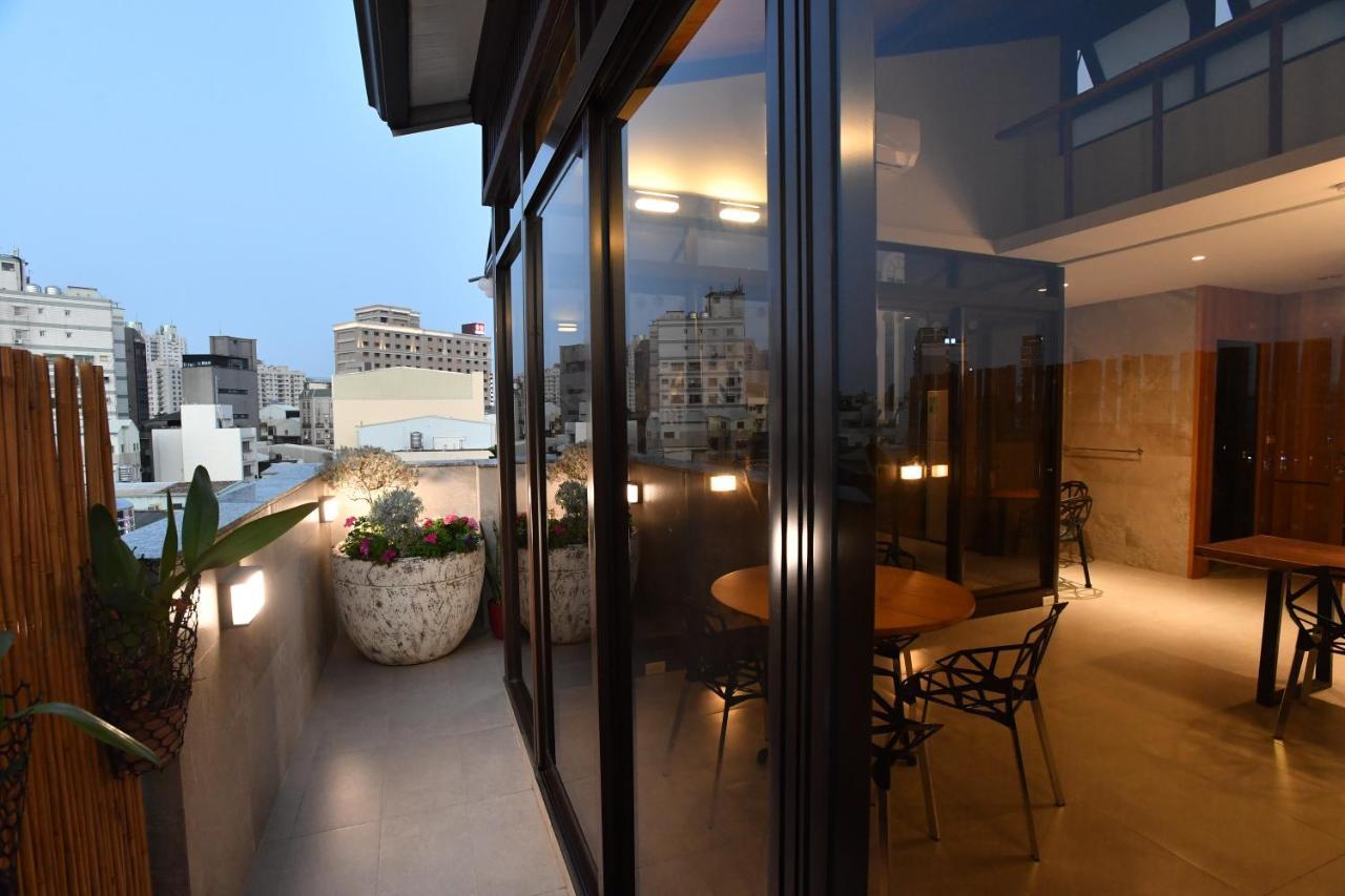Hotel Fu'S House 52 Tainan Exterior foto